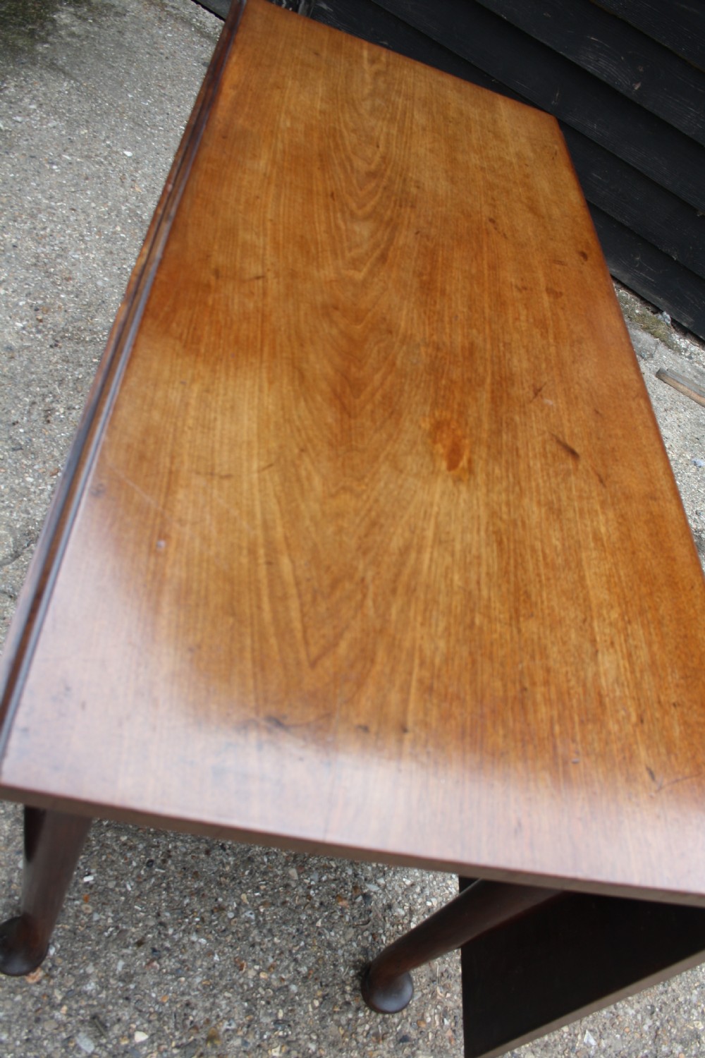 George II mahogany dropleaf table View IV