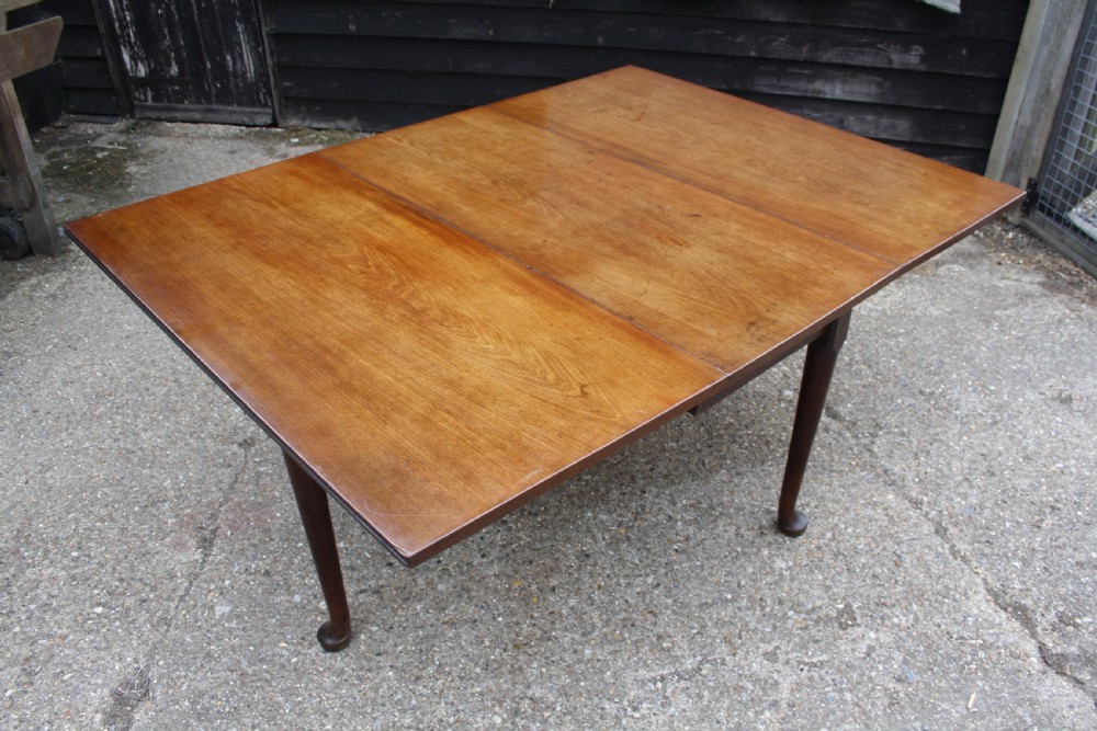 George II mahogany dropleaf table View V