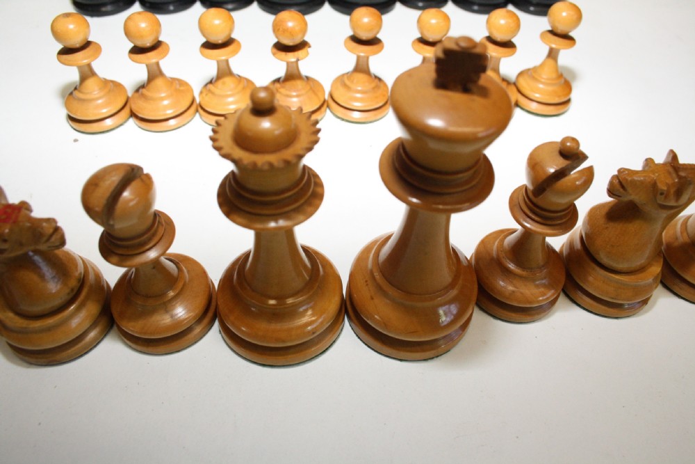 Early 20th century chess set View IX