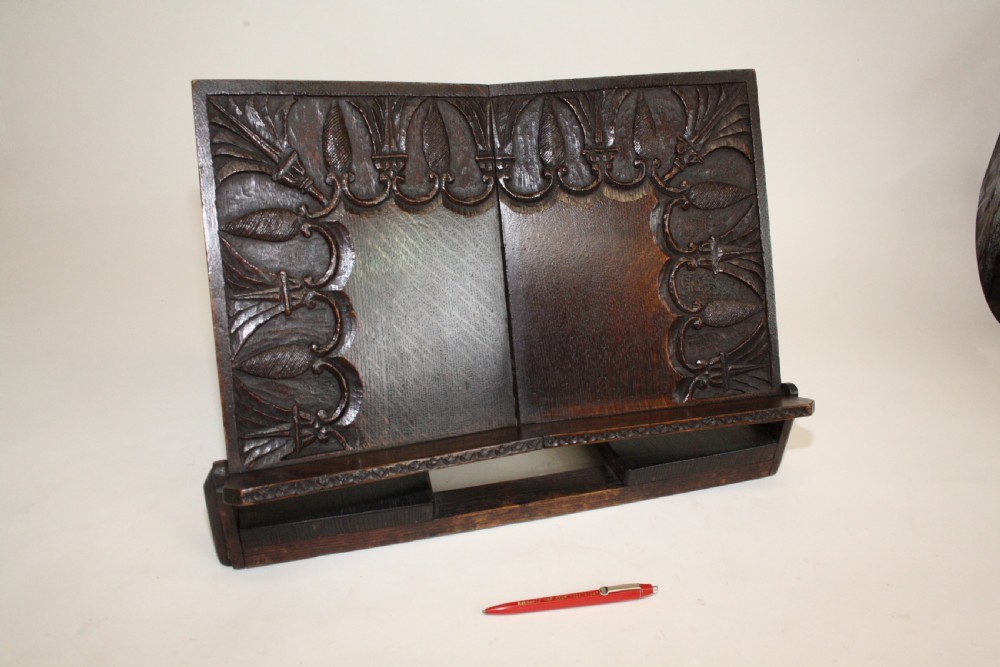 Late 19th century oak adjustable book stand