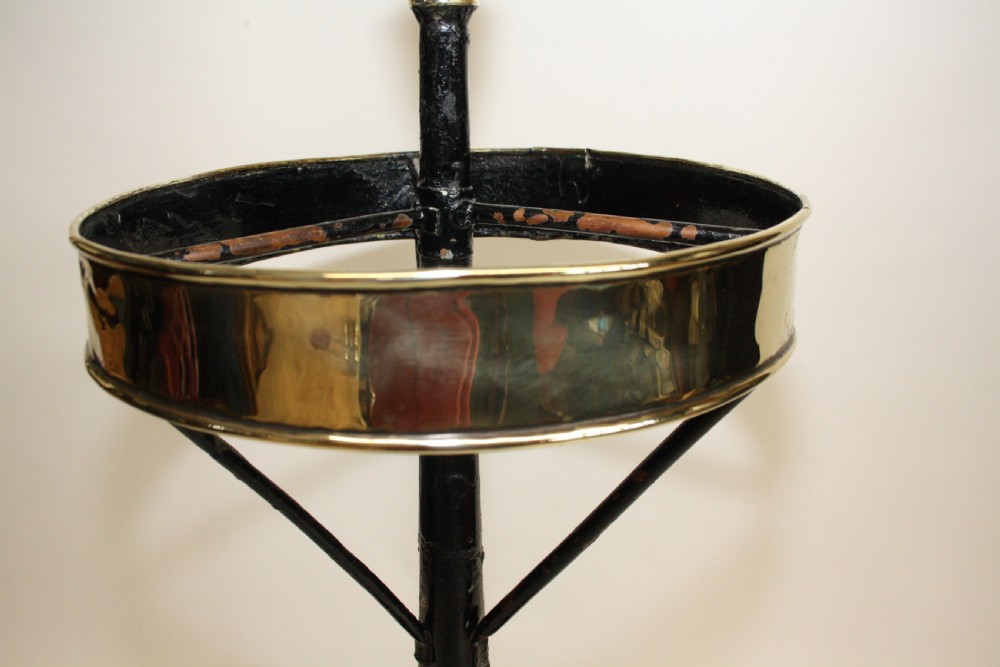 Bomb shell stick stand View VII
