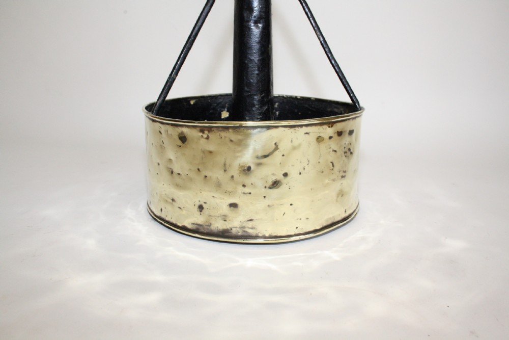 Bomb shell stick stand View VIII