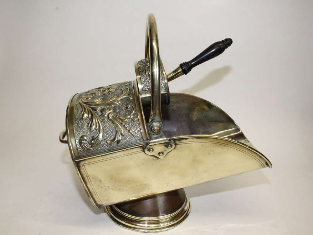 Victorian coal scuttle in brass.
