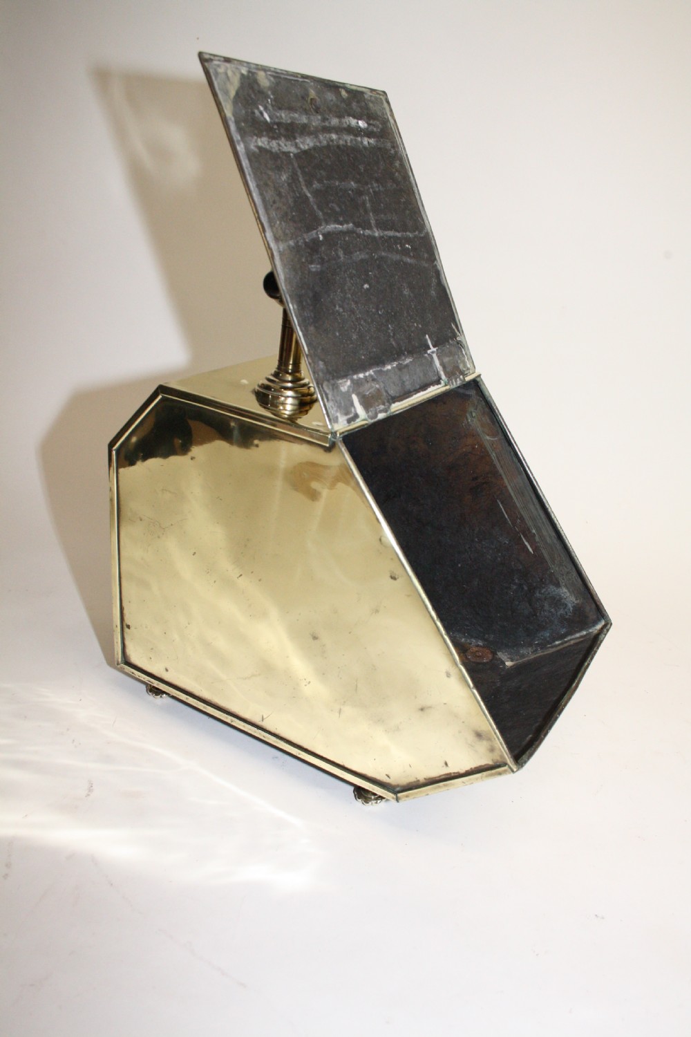 19th century brass Coal scuttle View X