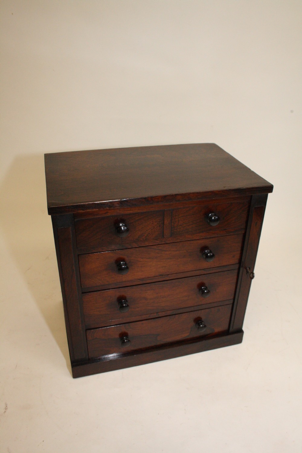 Desktop Rosewood Wellington chest C1830