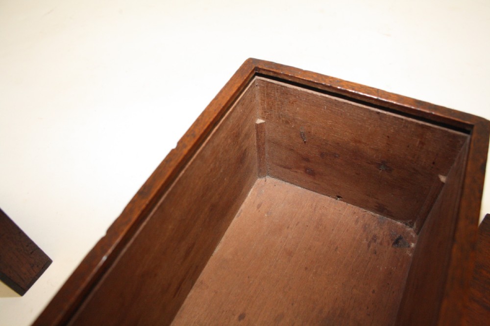 19th century box with sliding lid View IV