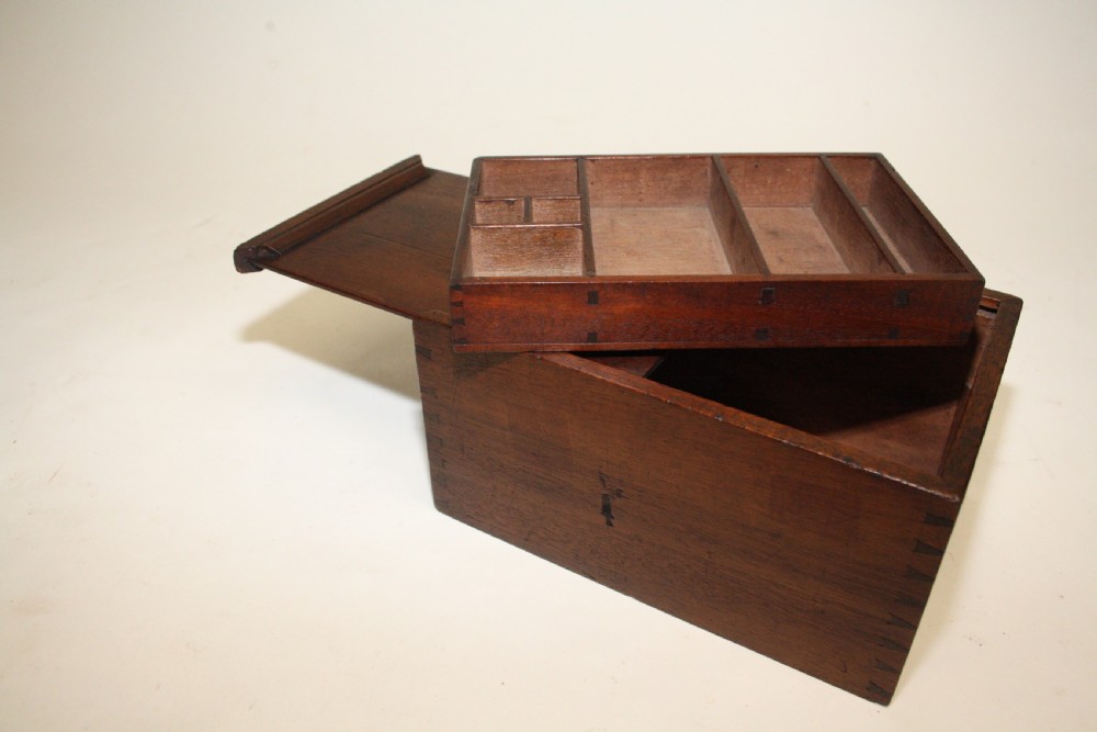 19th century box with sliding lid View VI