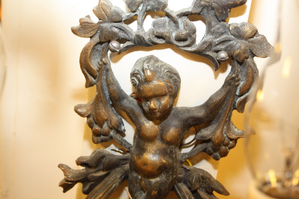 Pair of early 20th century french wall lights with cherubs View VII