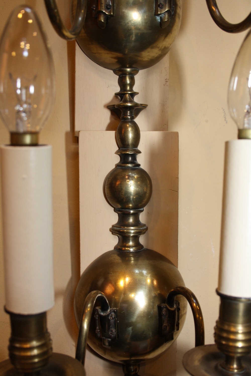 Late 19th century Pair of Dutch wall lights View VI