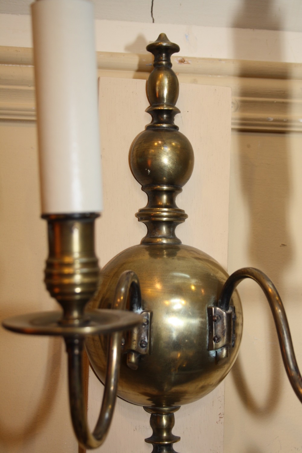 Late 19th century Pair of Dutch wall lights View VII