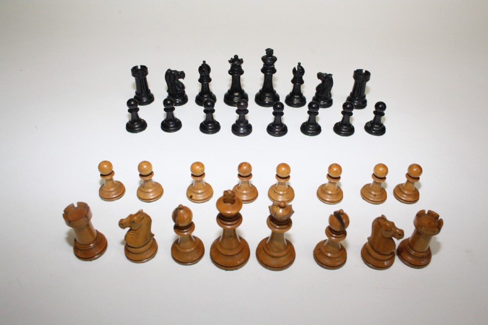 Early 20th century chess set