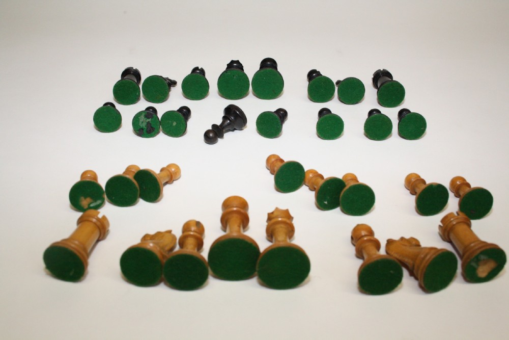 Early 20th century chess set View IX