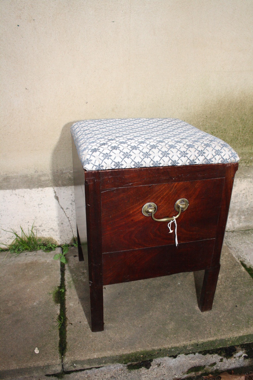 Early 19th century box stool View VIII
