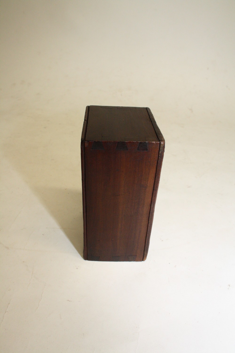 Early 19th century Chest piece box View VI