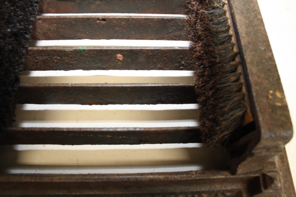 Late 19th-century boot scraper View V