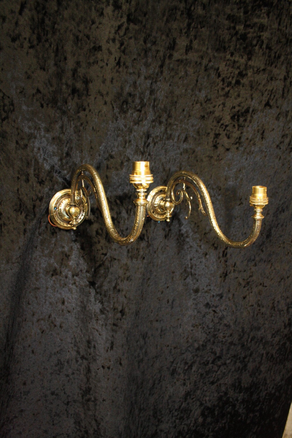 Pair of Brass wall lights View III