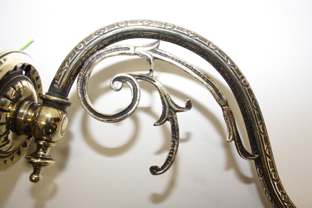 Pair of Brass wall lights View VIII