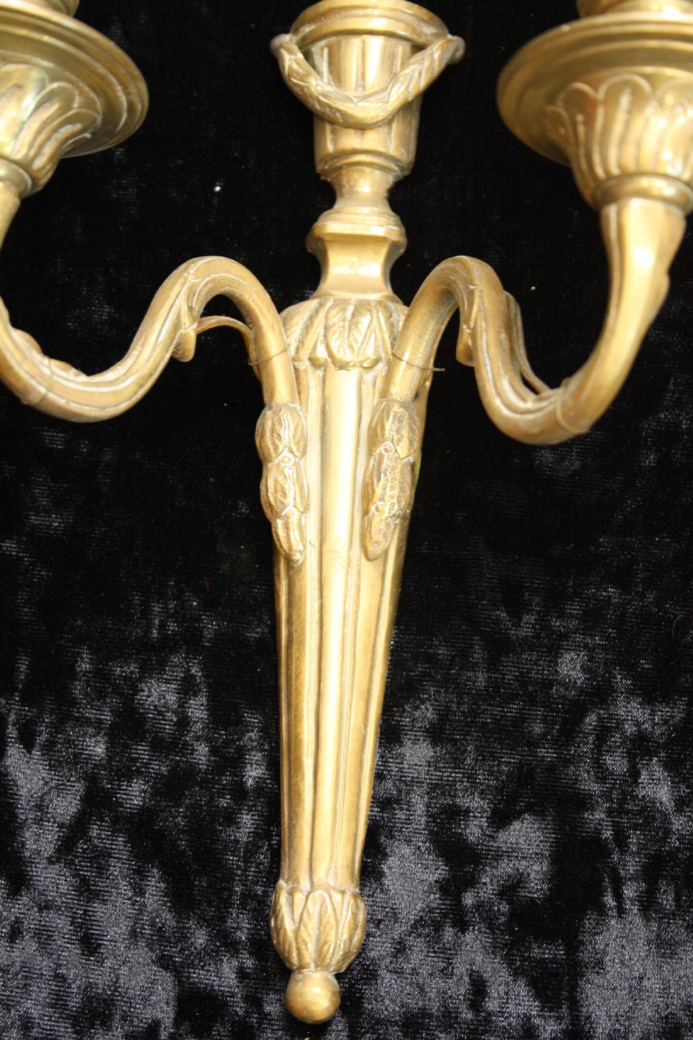 Pair of brass wall lights View VII