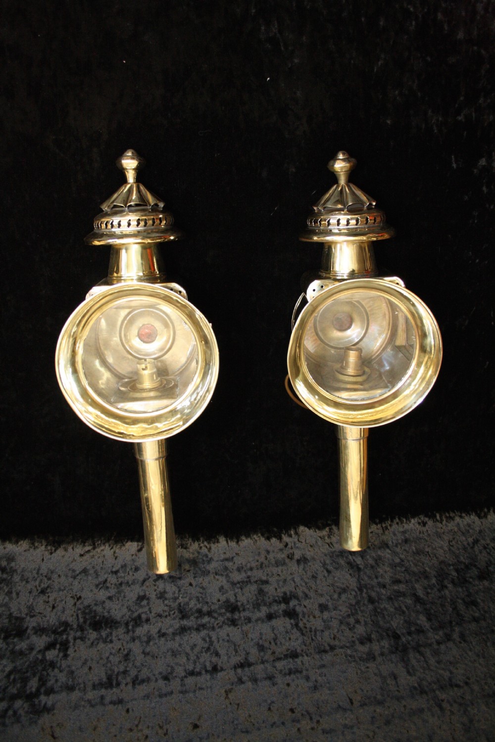 Pair of carriage lights