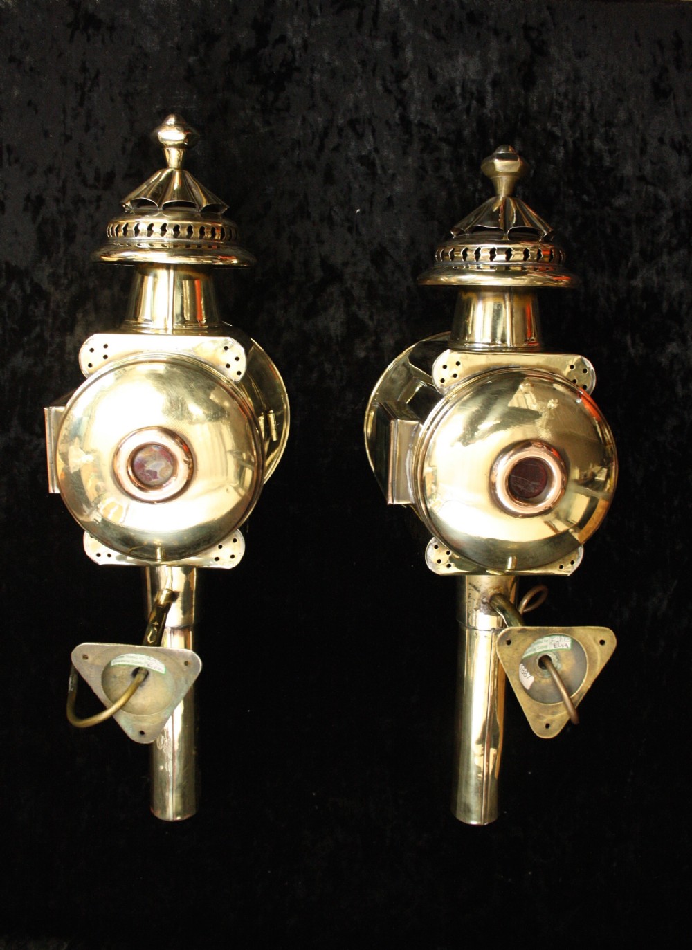 Pair of carriage lights View V