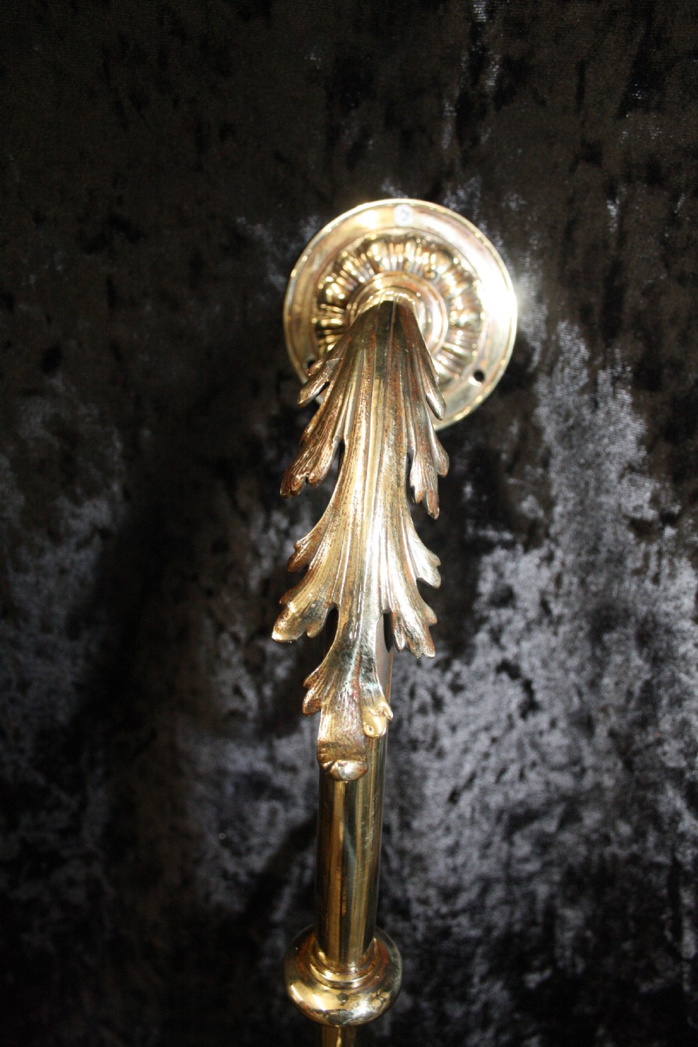 Single brass wall light View III