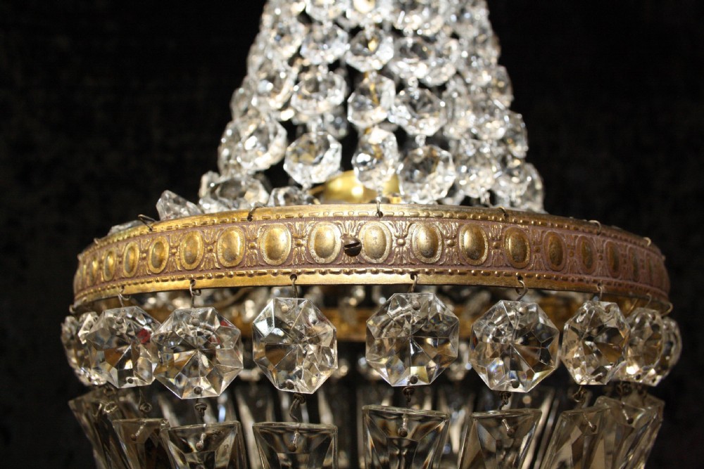 Early 20th century cut glass Bag chandelier  View III