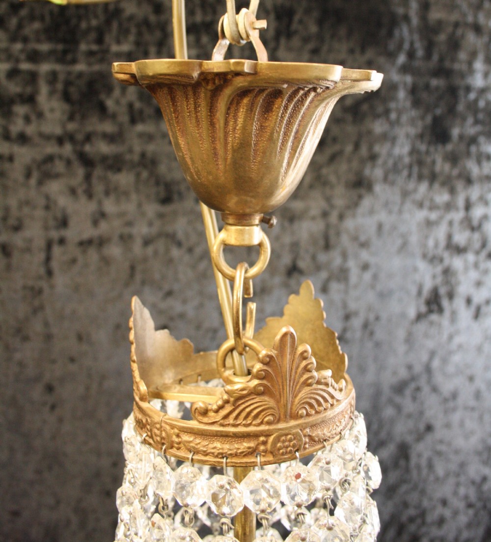 Early 20th century cut glass Bag chandelier  View V
