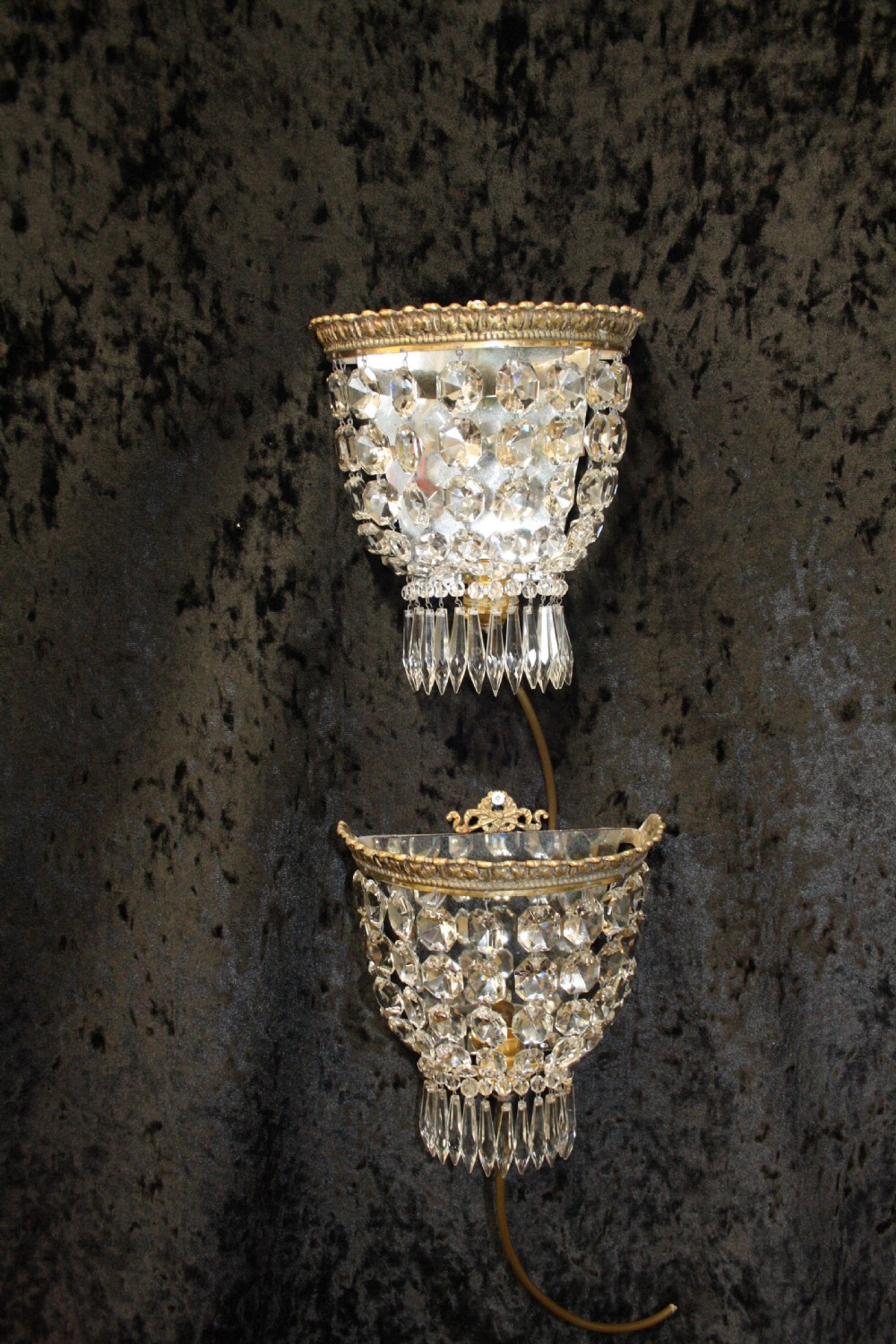 Early 20th century Pair of bag wall lights