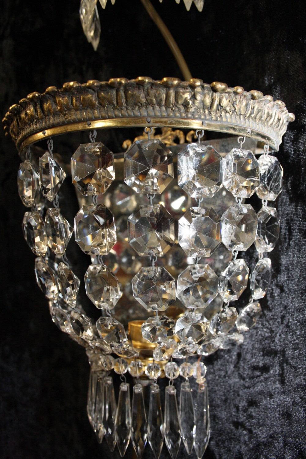 Early 20th century Pair of bag wall lights View VII