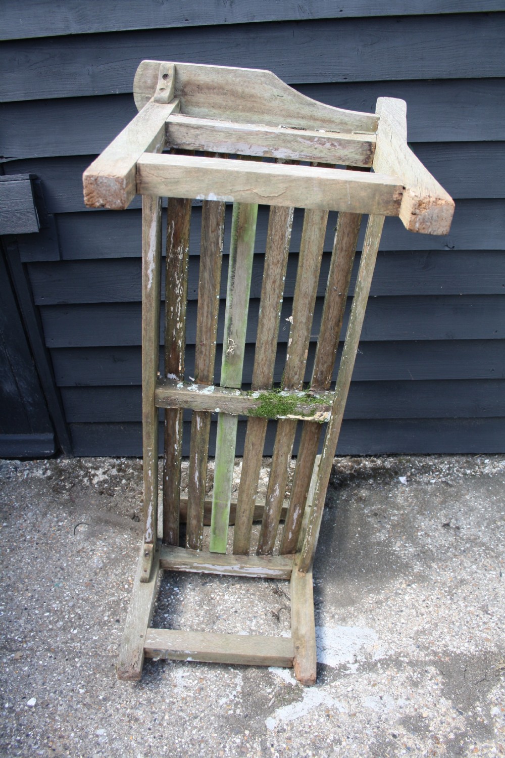 Early 20th century garden bench in teak View III