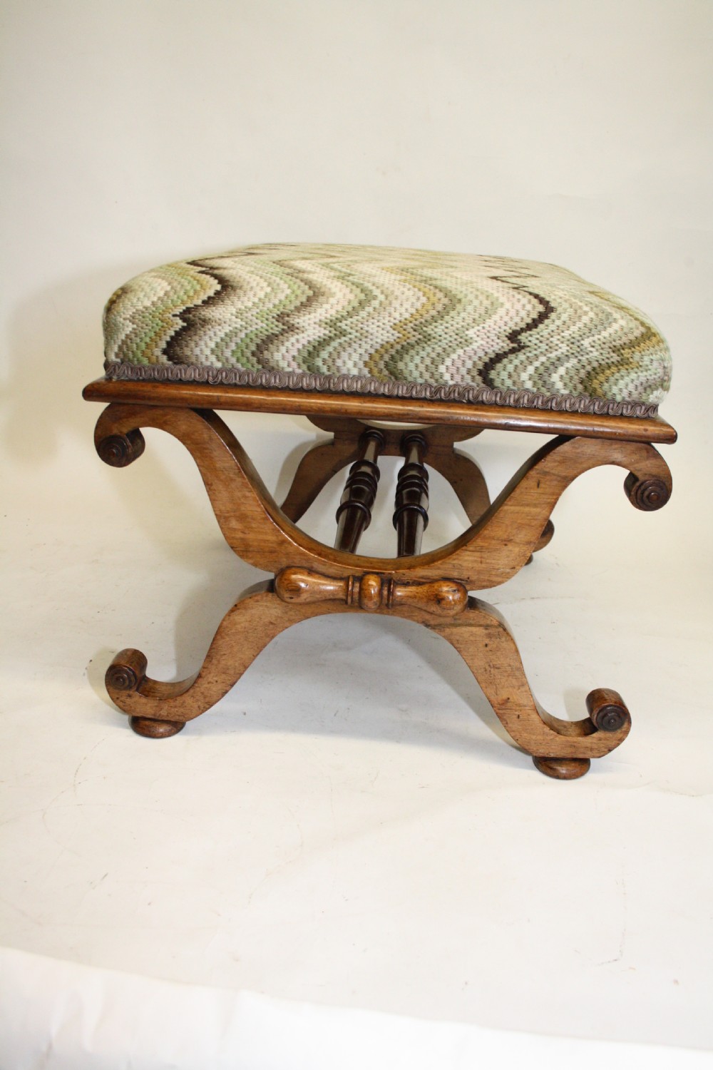 William IV stool in Rose wood View II