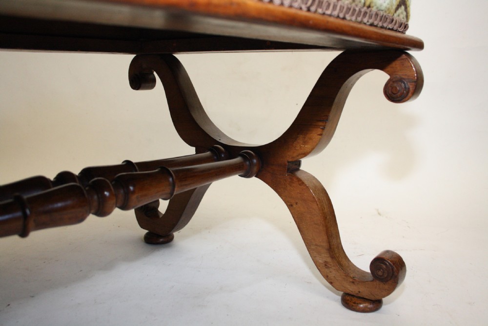 William IV stool in Rose wood View VI
