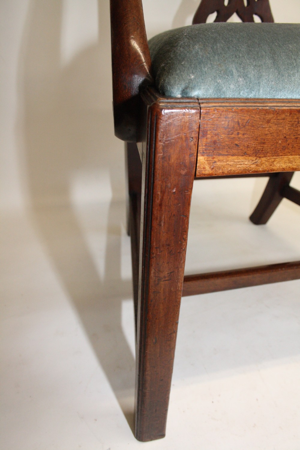 George III carver chair In mahogany  View III