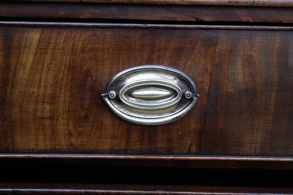 19th century short grain mahogany chest of drawers View VIII