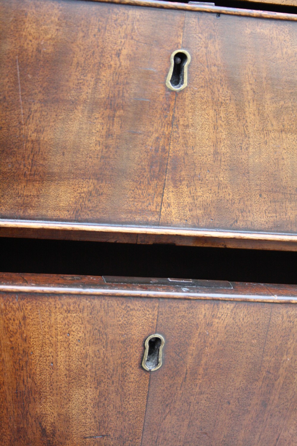 19th century short grain mahogany chest of drawers View IX