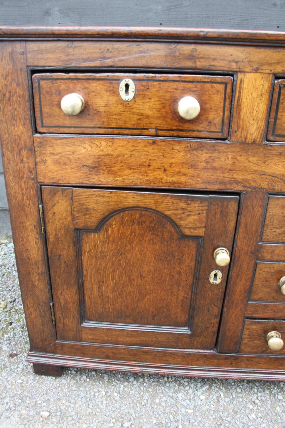 Late 18th century oak dresser base View VII