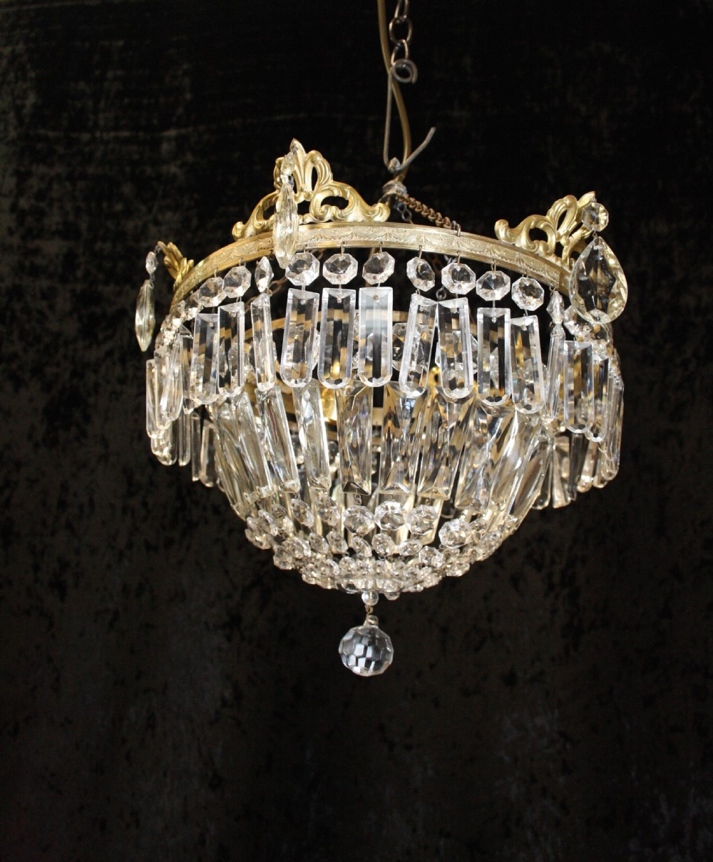 Early 20th century cut glass chandelier View III
