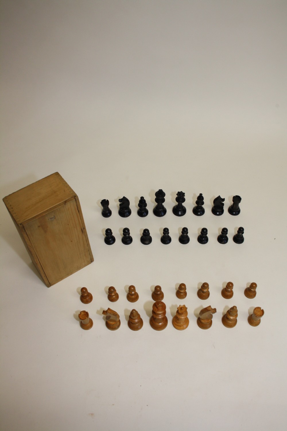 Early 20th century chess set