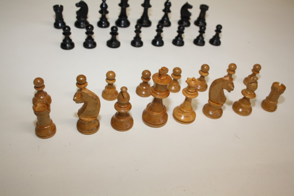 Early 20th century chess set View VI