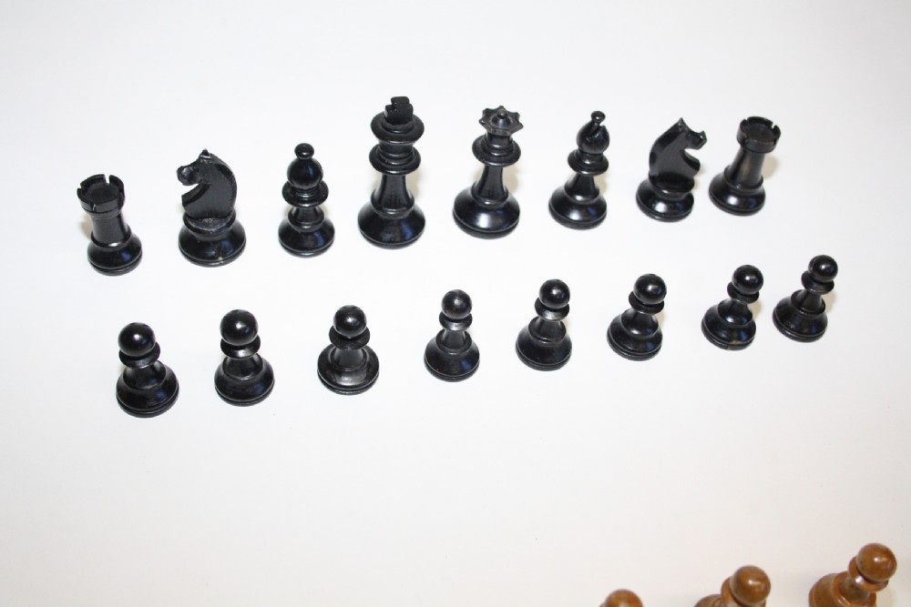 Early 20th century chess set View VII