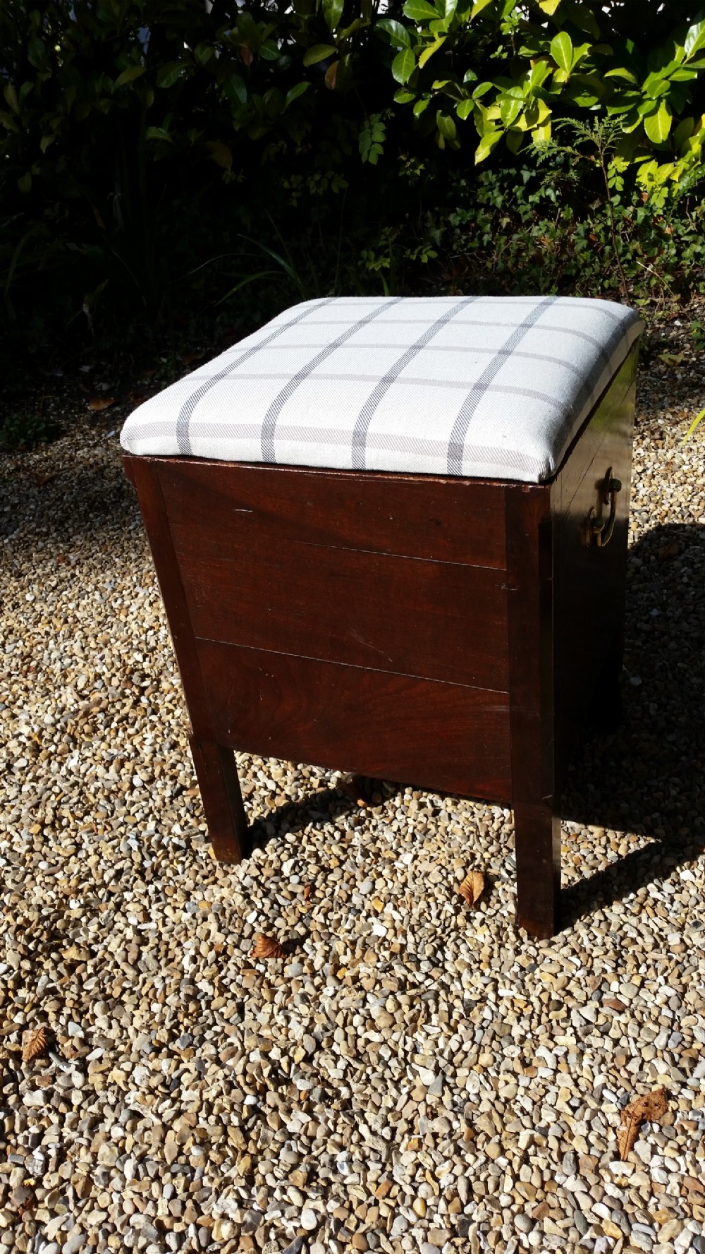 Early 19th-century box stall View III