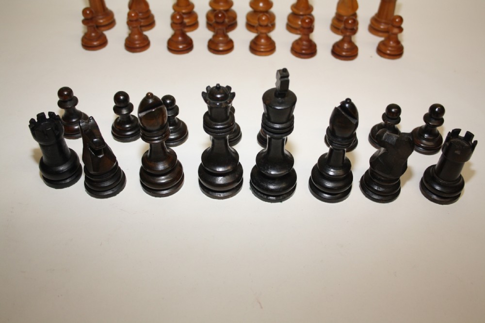 Early 20th century Weighted chess set  View II