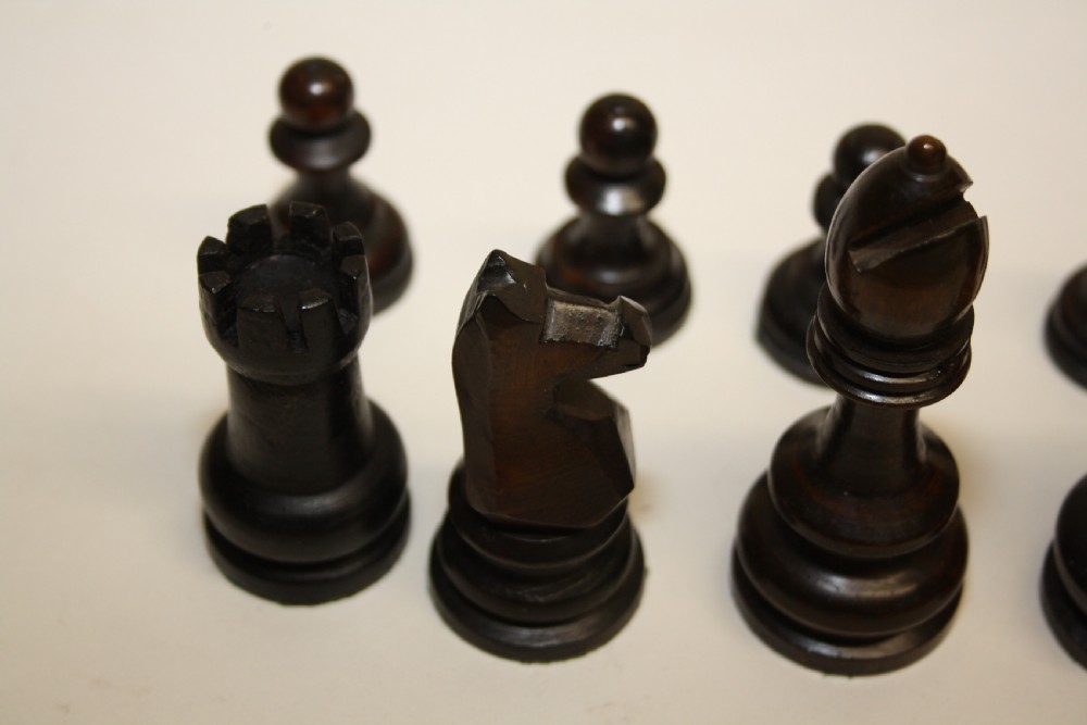 Early 20th century Weighted chess set  View IV