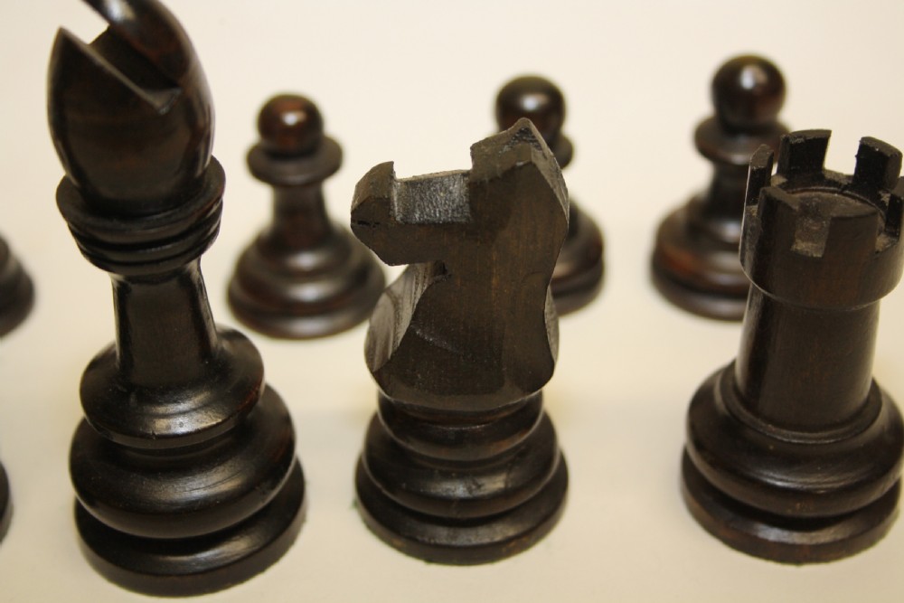Early 20th century Weighted chess set  View VI