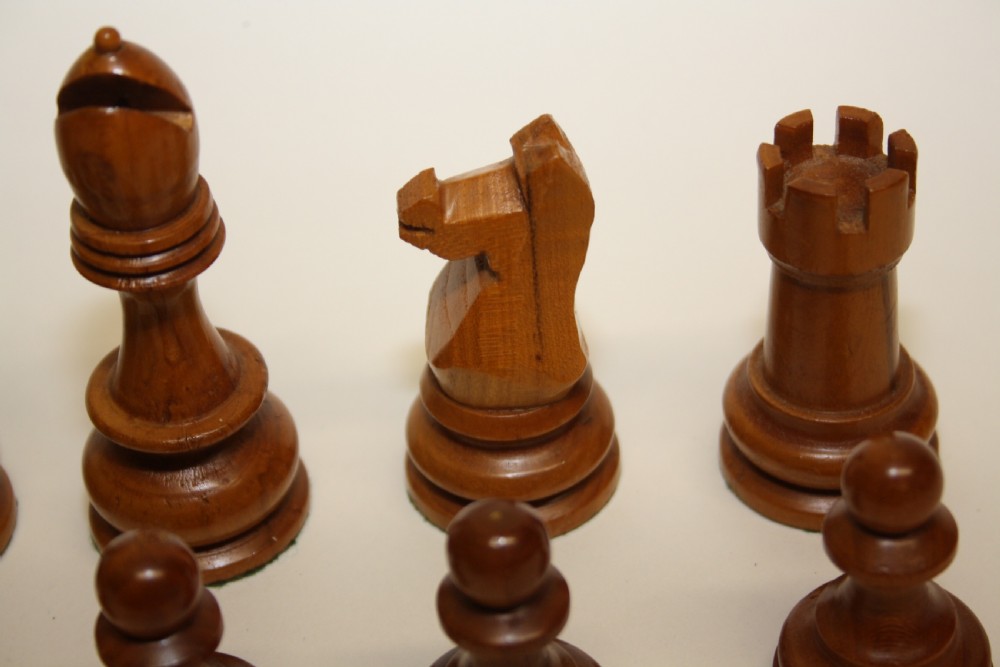 Early 20th century Weighted chess set  View VII