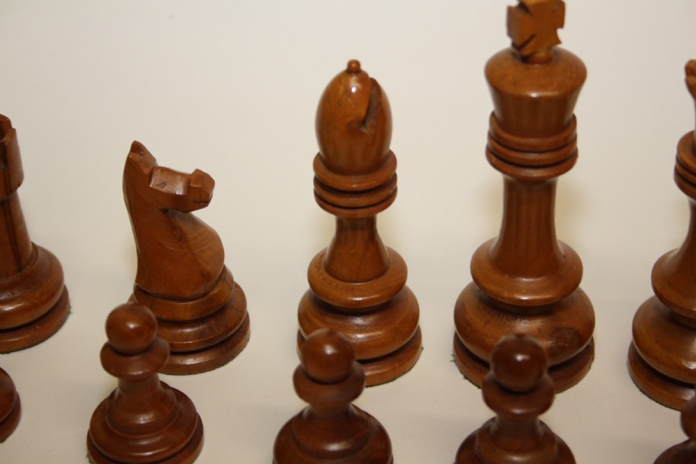Early 20th century Weighted chess set  View IX