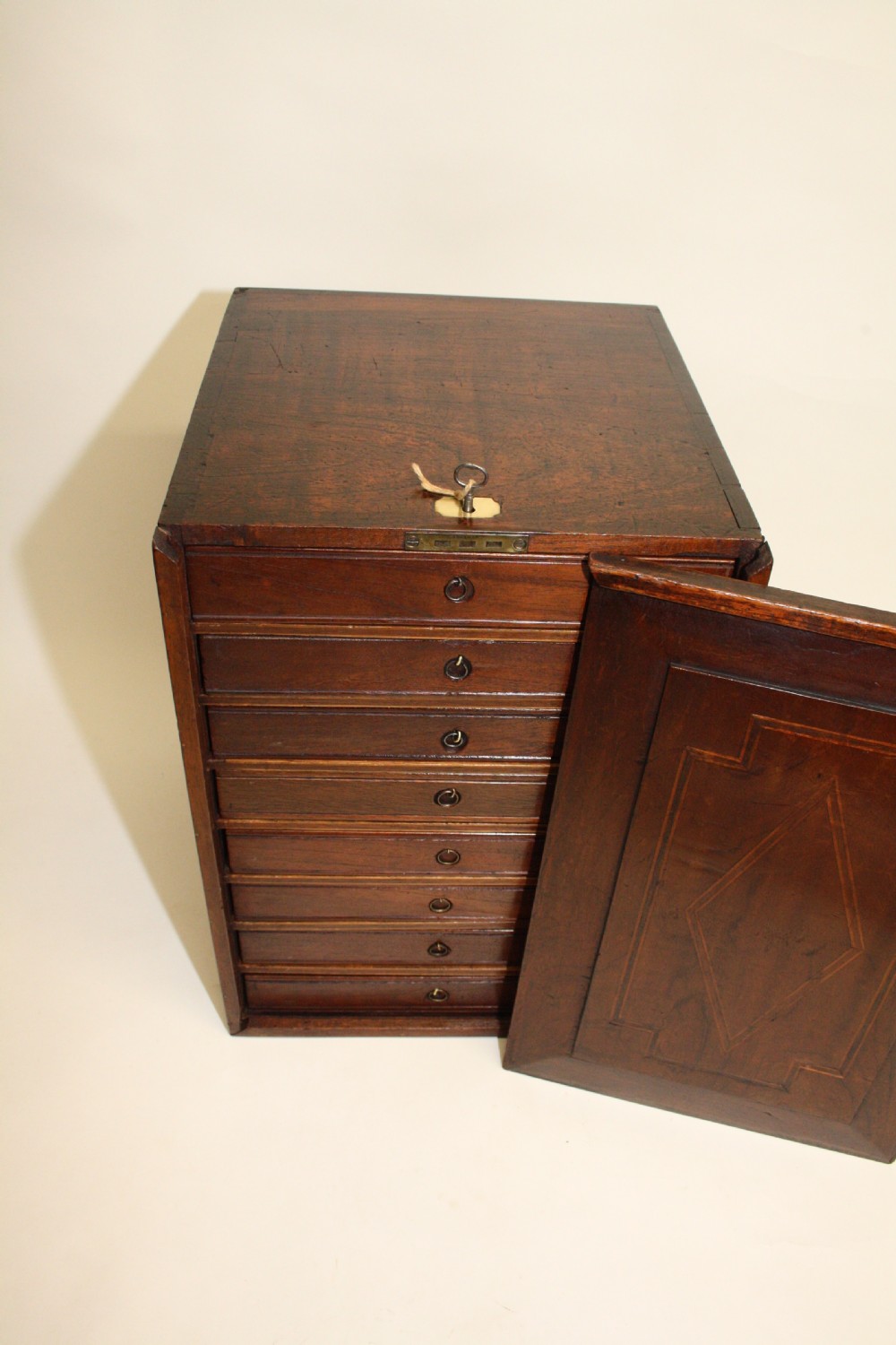 Collectors chest with sliding lid