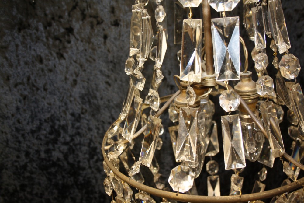 Tall chandelier with Crystal prisons and drips View V