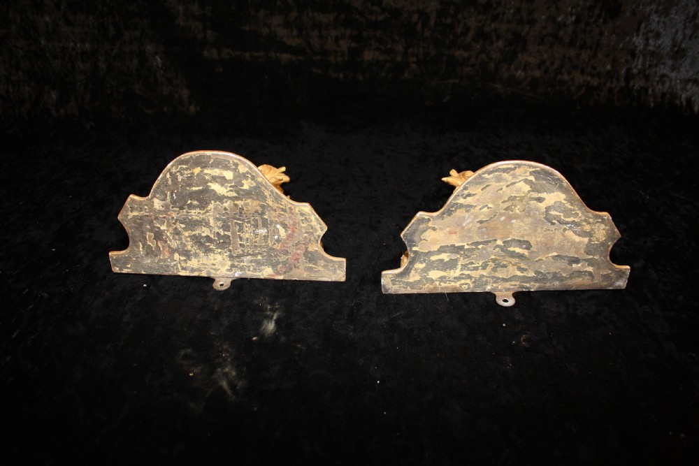 Pair of gilt wall brackets View III