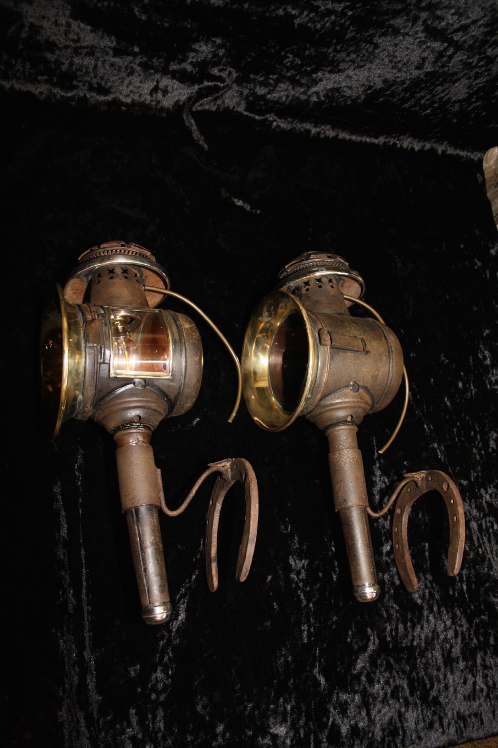 Pair of late 19th century carriage lights View IV